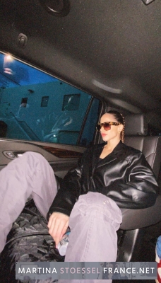 FqY5lnwXoAMc25A.jpg