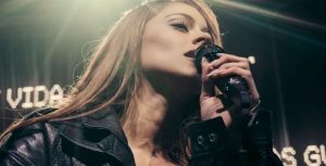 Lire la suite à propos de l’article Tini via X – Backstages Event + Strangers